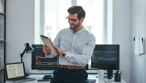 Analyzing Order Flow and Market Sentiment on BTCC