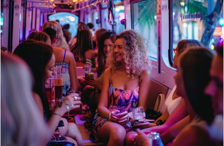 Top Reasons to Book a Party Bus for Your Next Birthday Celebration